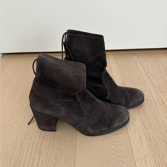 Stuart Weitzman Grey Suede Bottie - Picture 2 of 6